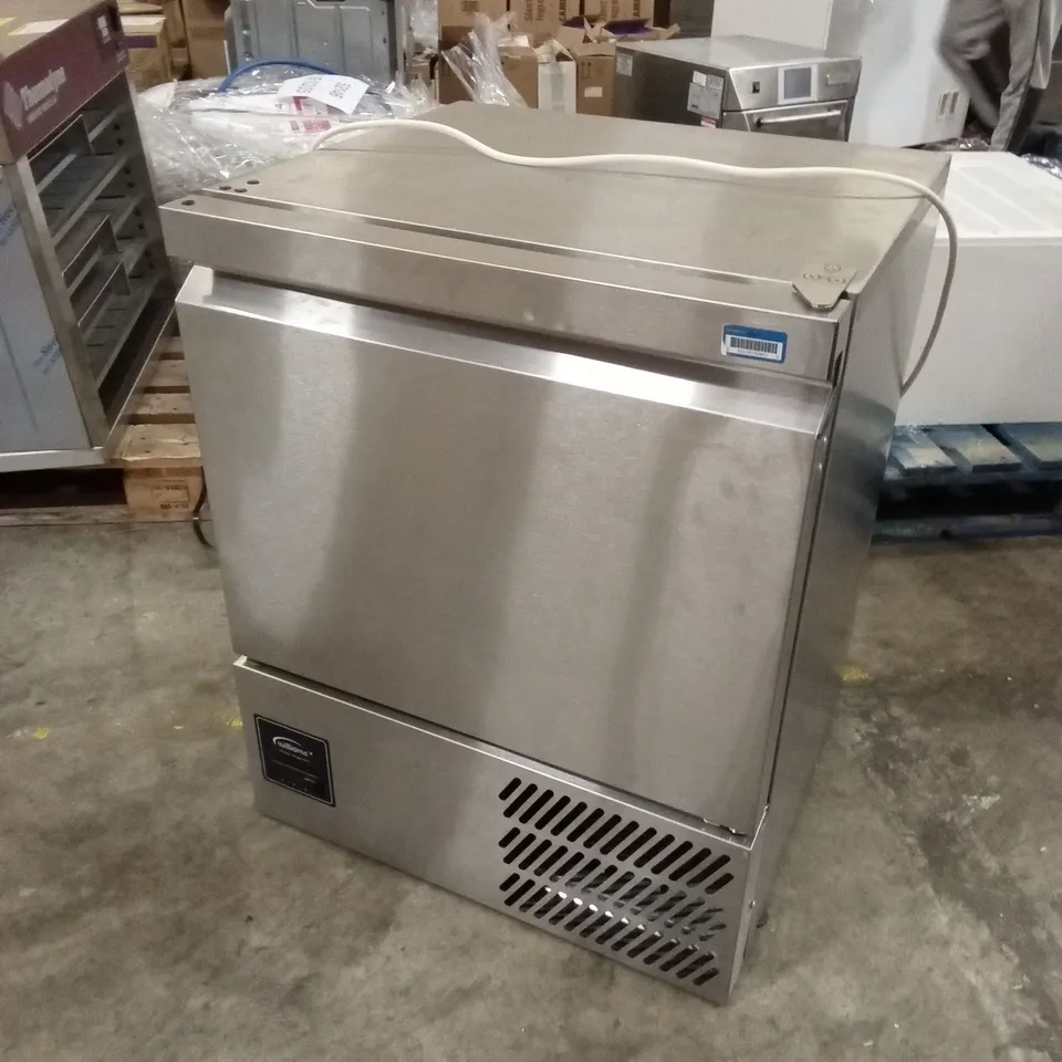 WILLIAMS HAZ5UCSA HC R3 COMMERCIAL STAINLESS STEEL UNDERCOUNTER FRIDGE