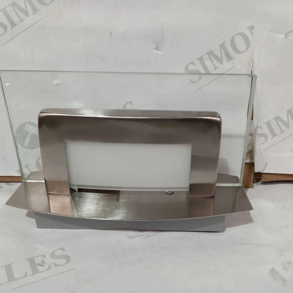 DAR LIGHTING LTD THOMAS SINGLE WALL BRACKET