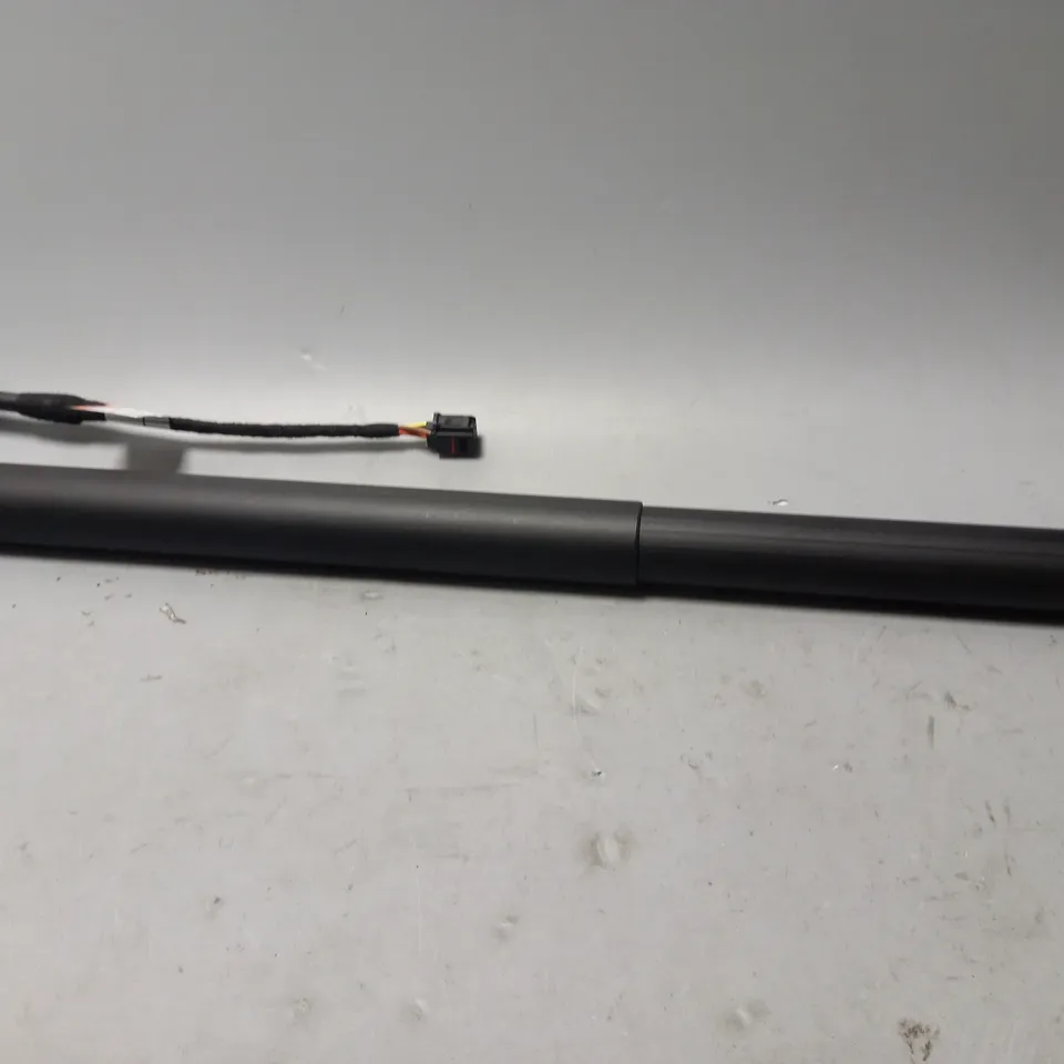 ELECTRIC BOOT STRUT FOR LANDROVER OR JAGUAR 