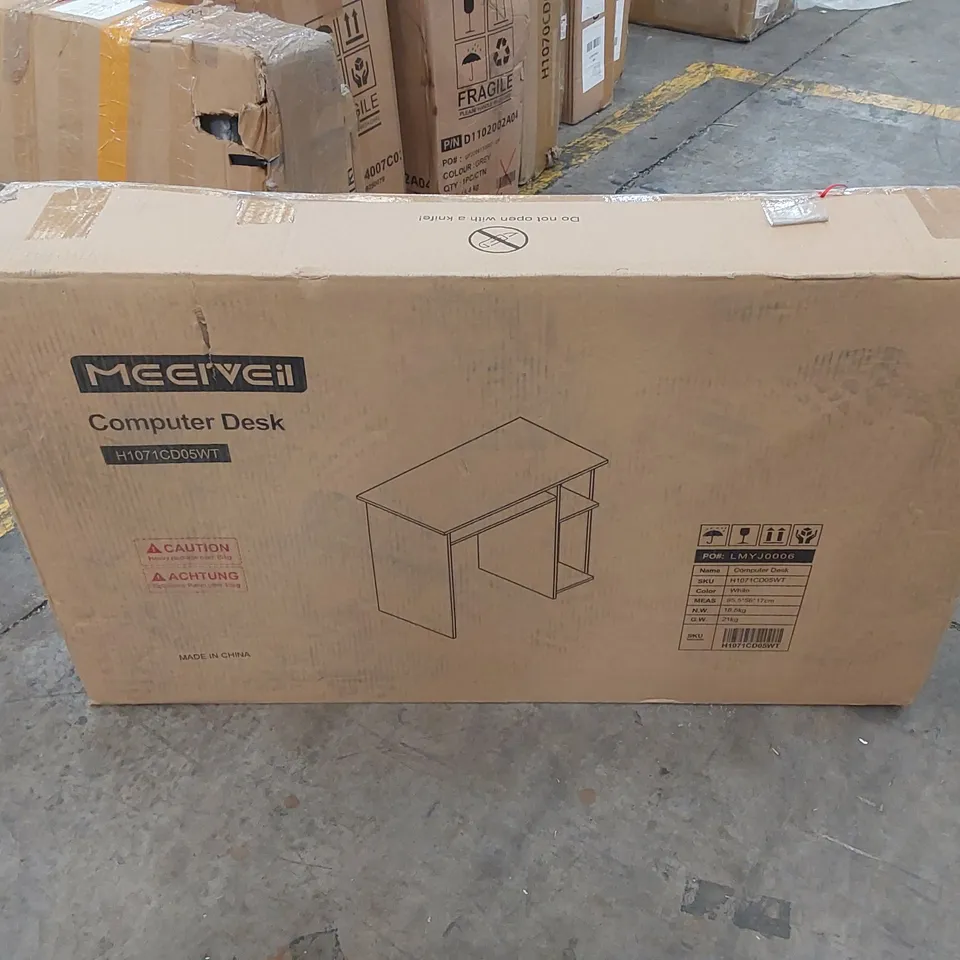 BOXED MEEIVEIL COMPUTER DESK - WHITE (1 BOX)