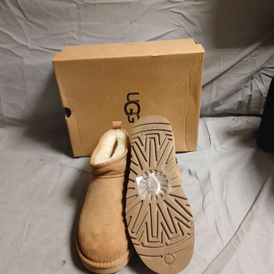 UGG SUEDE BOOT WITH SHEARLING – LIGHT TAN - SIZE UK 6 