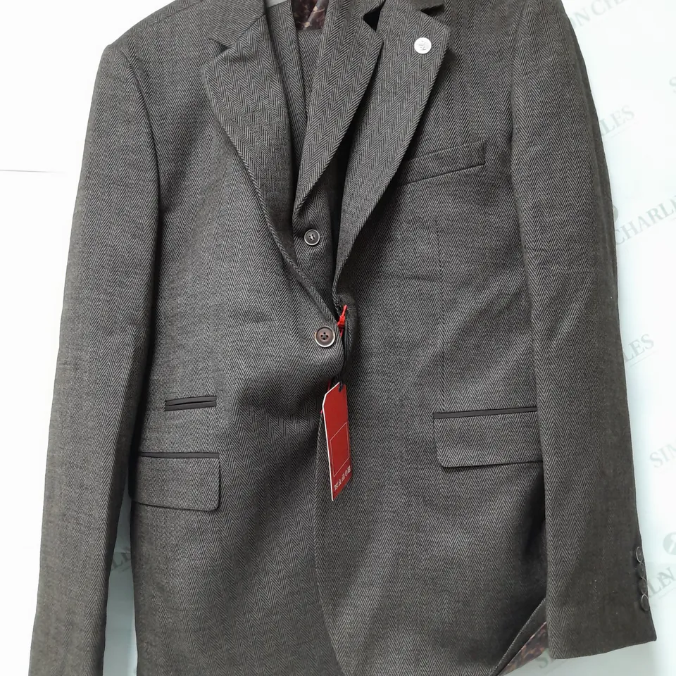 KNIGHTHOOD MASTER TAILORS SUIT JACKET, WAISTCOAT AND PANTS IN BROWN - SIZE UNSPECIFIED
