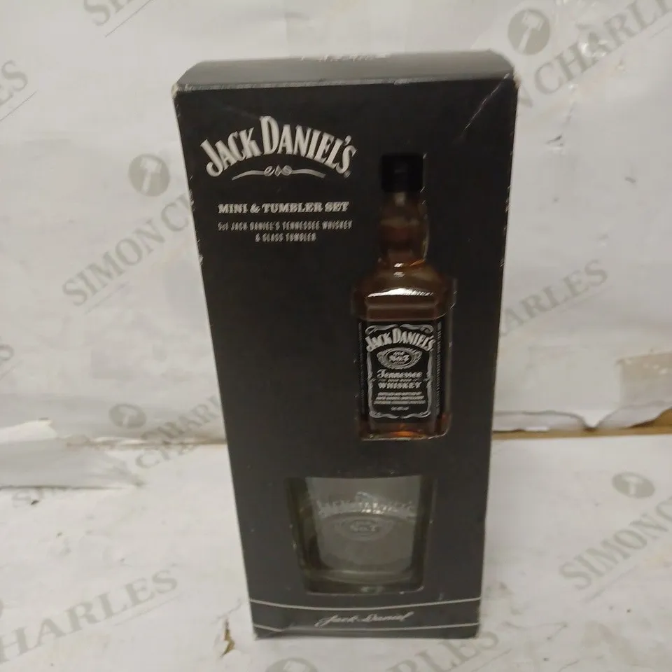 OLD NO.7 JACK DANIELS MINI & TUMBLER SET - 5CL TENNESSEE WHISKEY & GLASS TUMBLER 