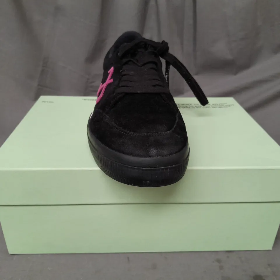 BOXED PAIR OF OFF-WHITE SHOES IN BLACK/WHITE/FUCHSIA EU SIZE 44