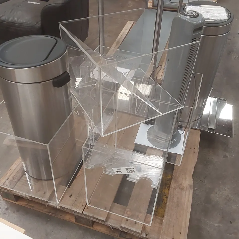 PALLET CONTAINING A LARGE QUANTITY OF ASSORTED RESTAURANT ITEMS INCLUDING: CLEAR DISPLAY BOXES, RUBBISH BIN, TOWER FAN ECT