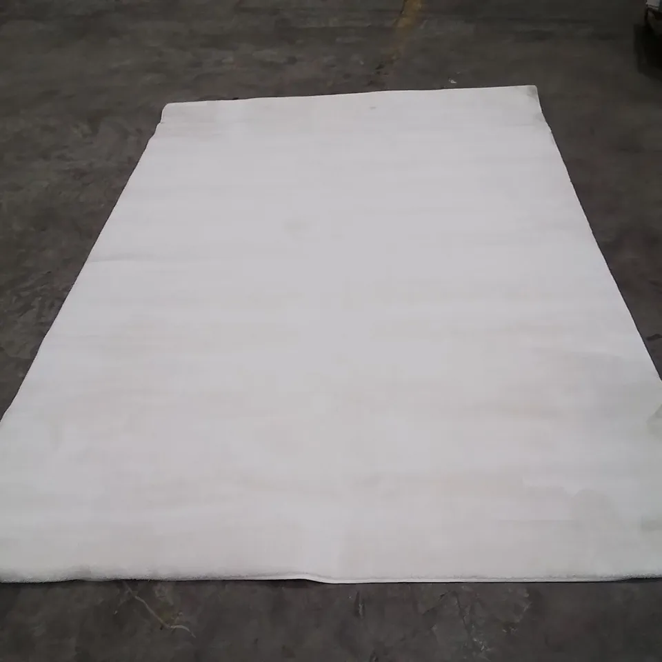 QUALITY DESIGNER AREA RUG - APPROXIMATELY 220X150CM