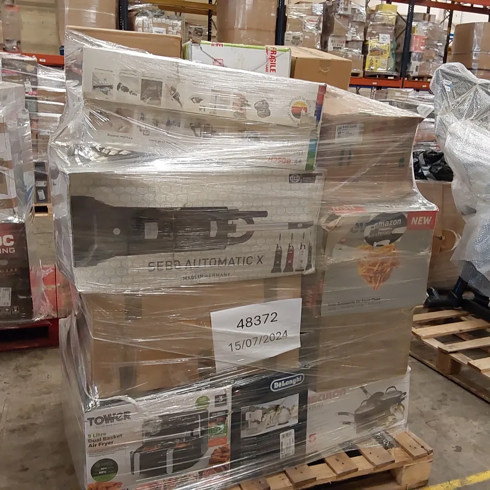 PALLET OF APPROXIMATELY 23 UNPROCESSED RAW RETURN HOUSEHOLD AND ELECTRICAL GOODS TO INCLUDE;