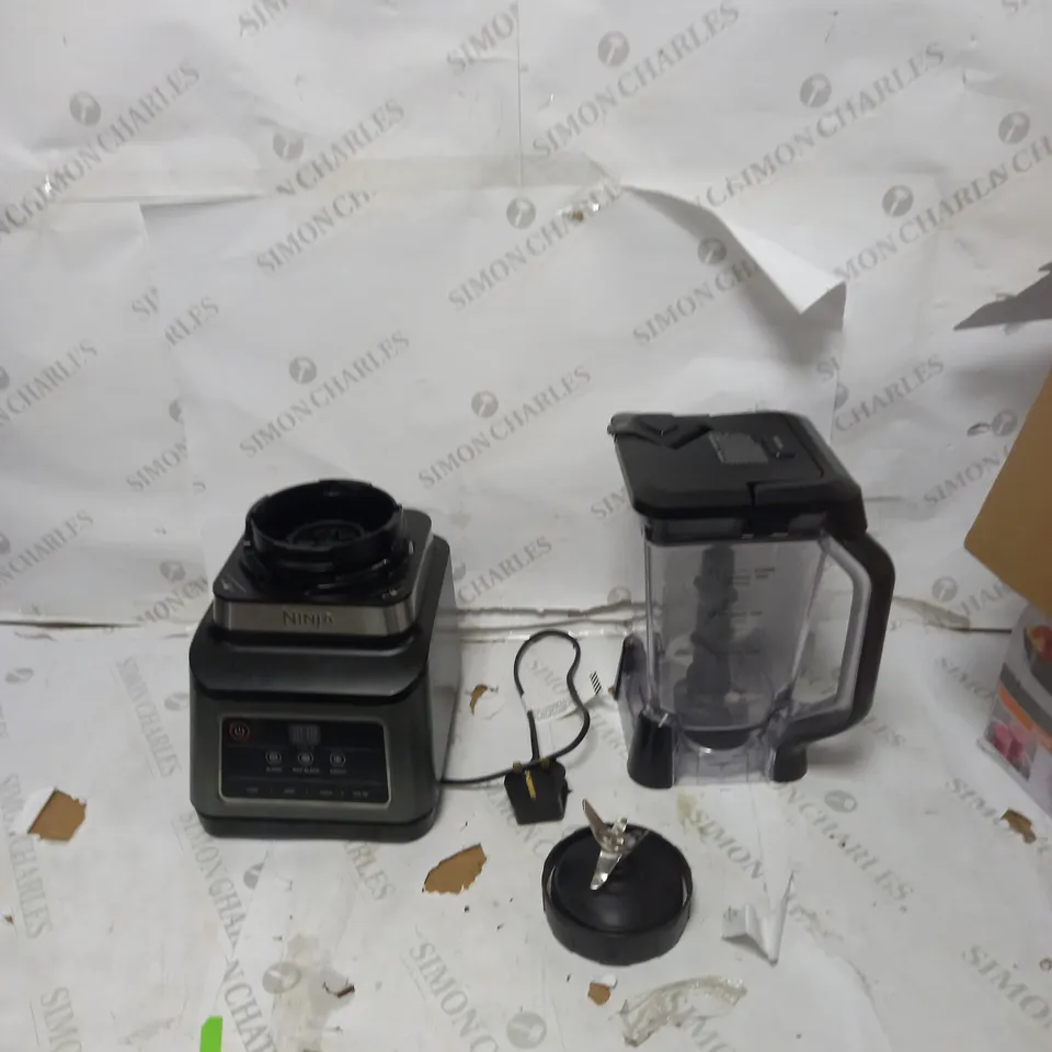 NINJA 2 IN 1 BLENDER 