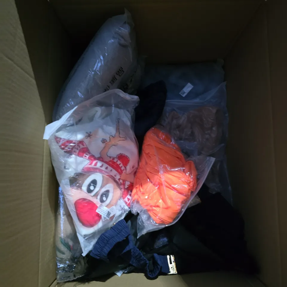 BOX OF APPROXIMATELY 25 CLOTHING ITEMS INCLUDING: BLUE COAT, BLACK COAT AND GREEN COAT