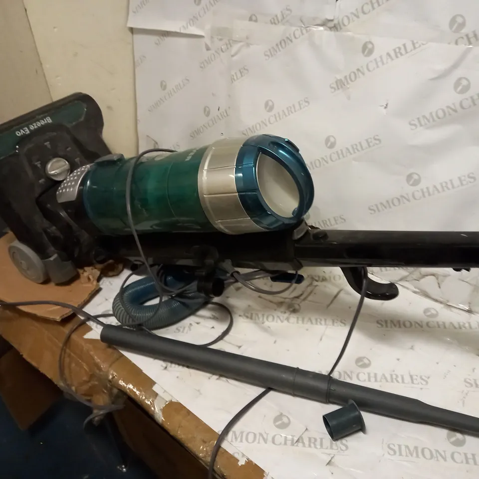 7FT BLACK FOREST FLOCKED PRE LIT CHRISTMAS  RRP £219.99