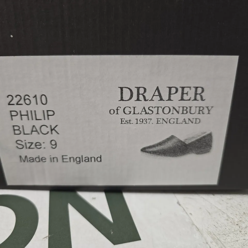 DRAPER OF GLASTONBURY LEATHER SLIPPERS – BLACK, UK 9
