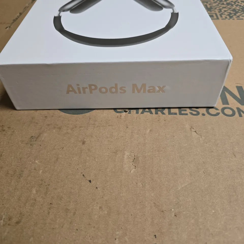 APPLE AIRPODS MAX WIRELESS HEADPHONES – BOXED
