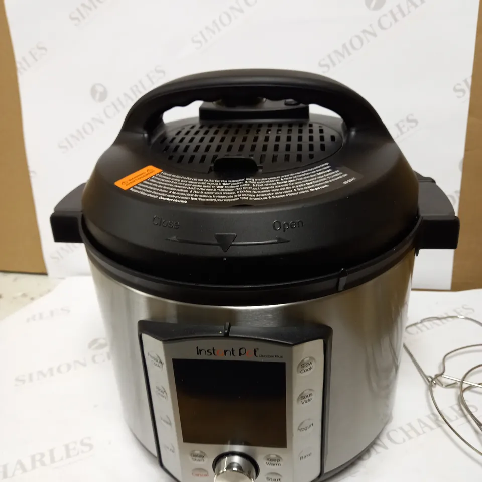 INSTANT POT DUO EVO PLUS ELECTRIC PRESSURE COOKER