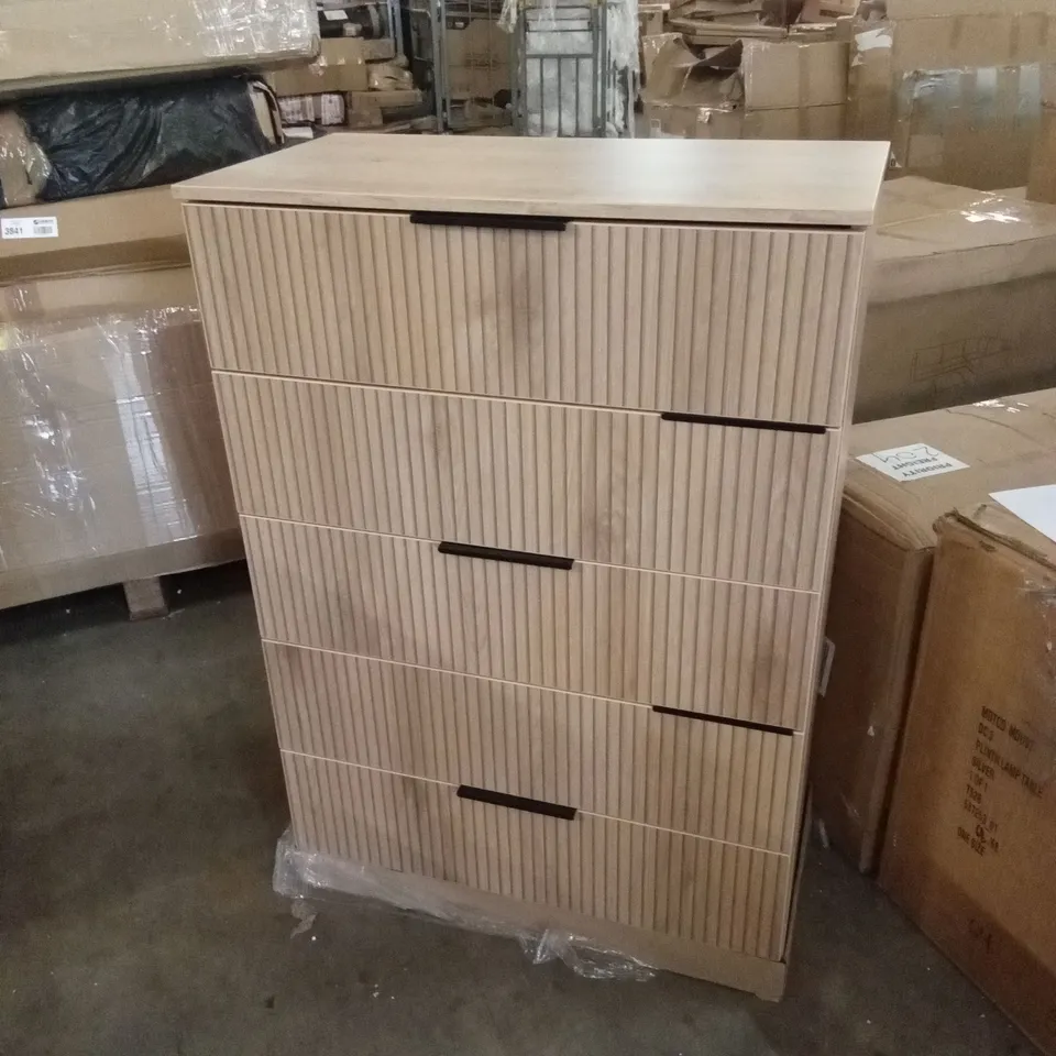 SWIFT LANE READY ASSEMBLED 5 DRAWER CHEST