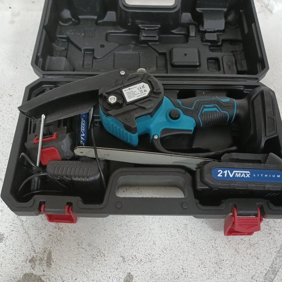 BOXED BLISS & BEYOND MINI ELECTRIC CHAINSAW