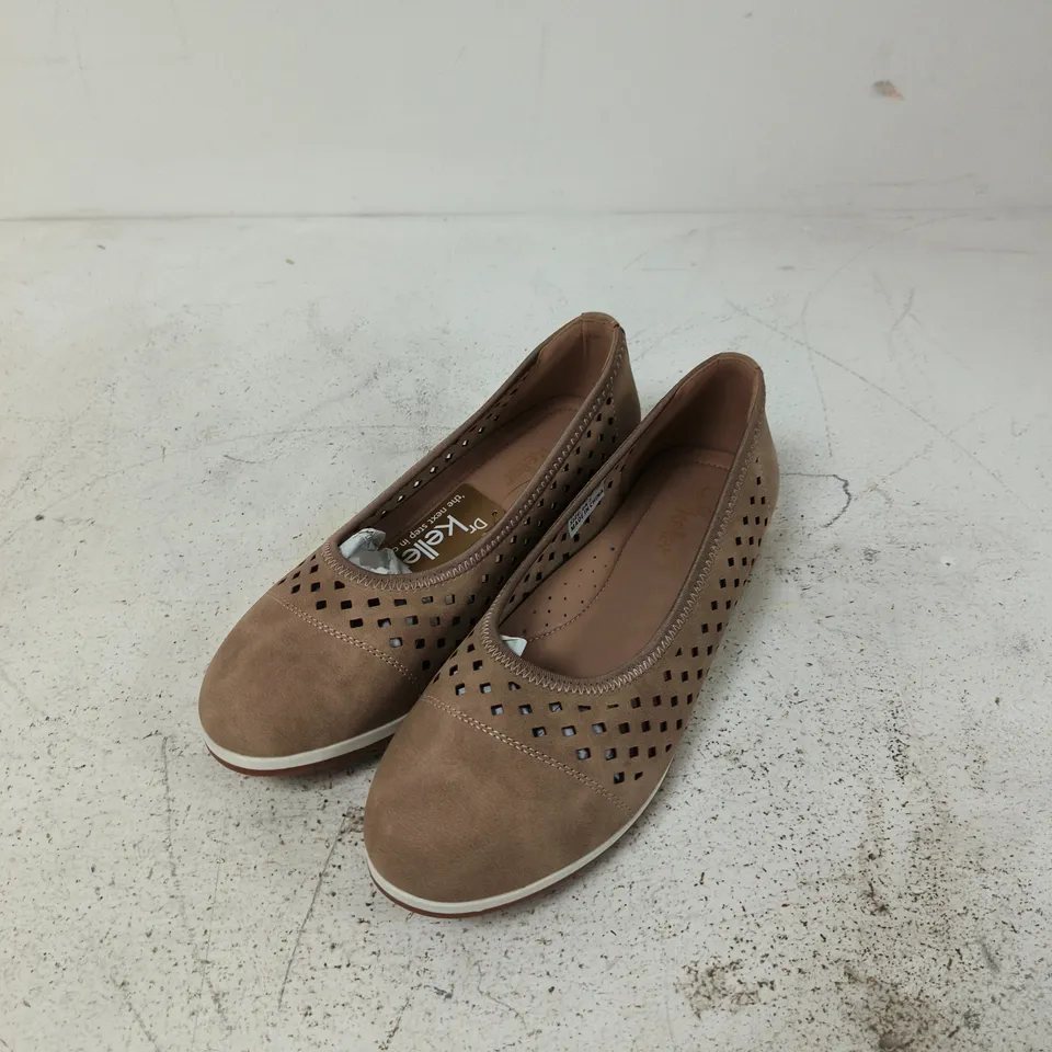 DR KELLER JILLY B1710 WOMEN'S BEIGE SHOES – UK 7