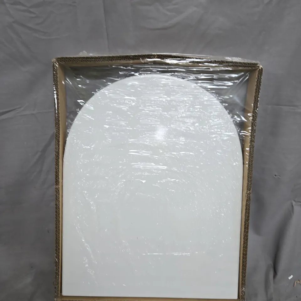 BOXED ROCA WHITE TOILET SEAT