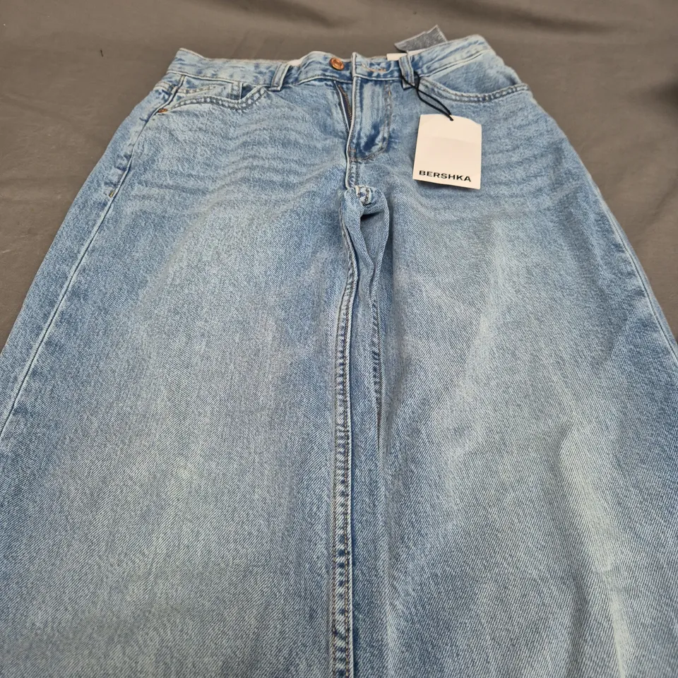 BERSHKA WIDE LEG JEANS - 32