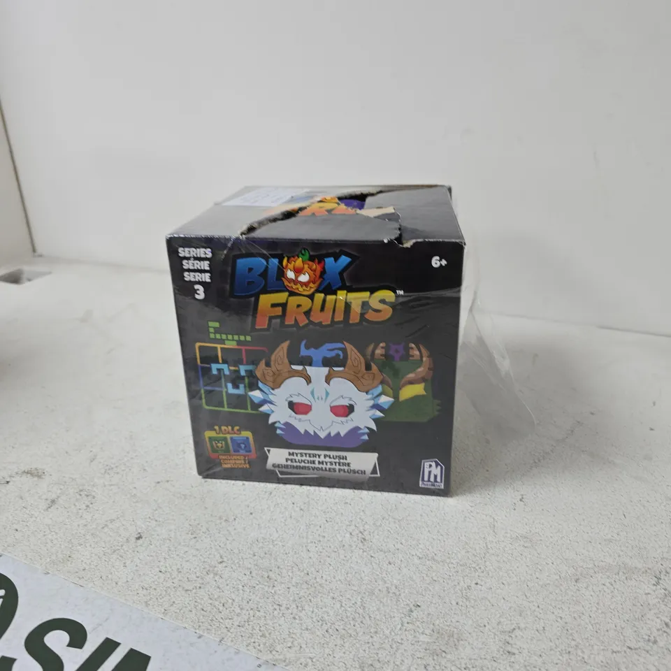 BLOX FRUITS MYSTERY PLUSH SERIES 3 – COLLECTIBLE TOY (BOXED)