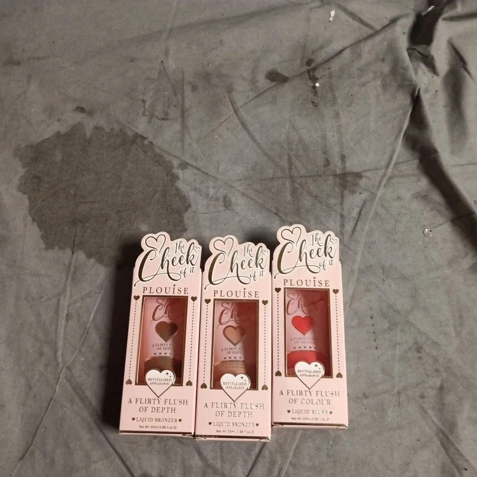 PLOUISE THE CHEEK IT GIFT SET