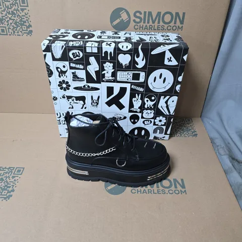 BOXED KOI THE SILENCE PLATFORM GRUNGE BOOTS BLACK UK SIZE 7 