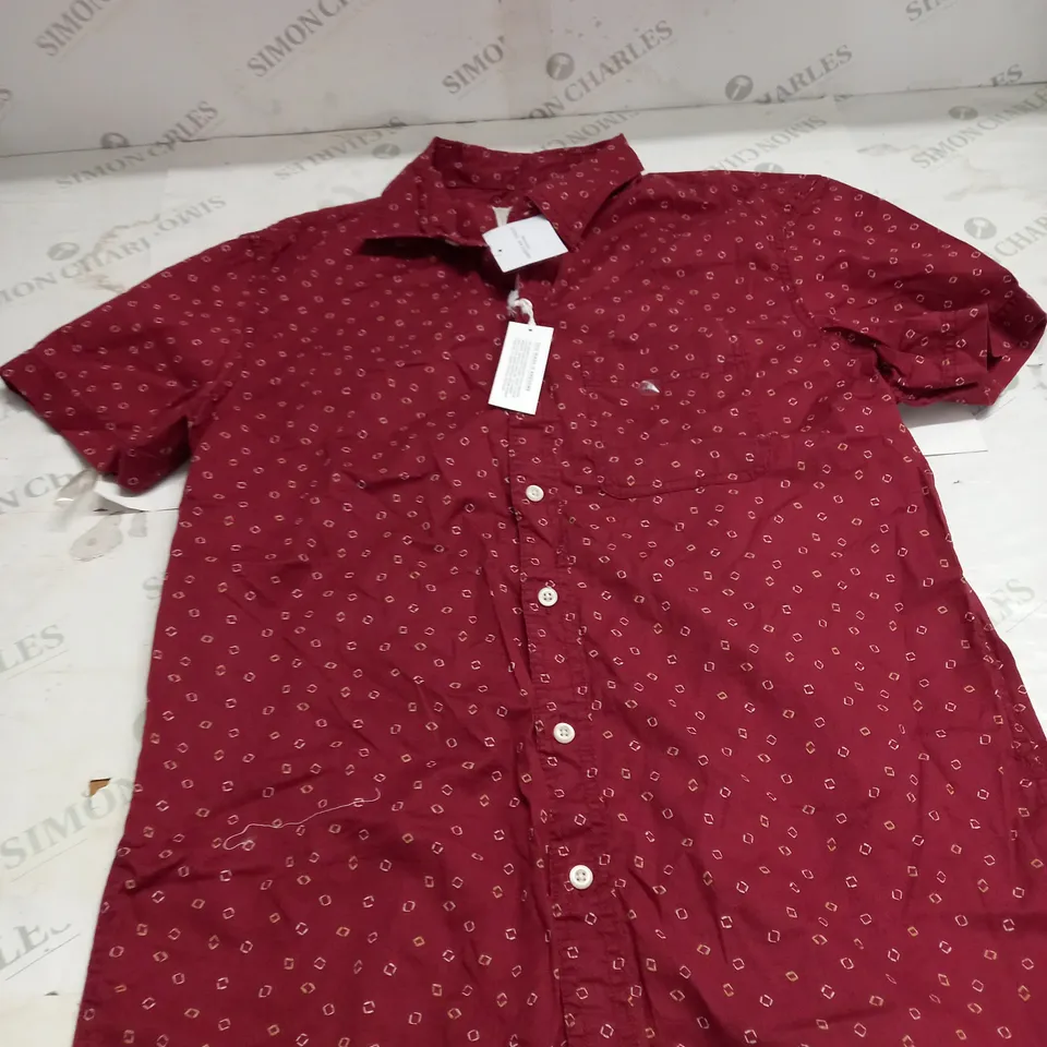 AMERICAN STYLE BURGUNDY SHIRT SIZE M 