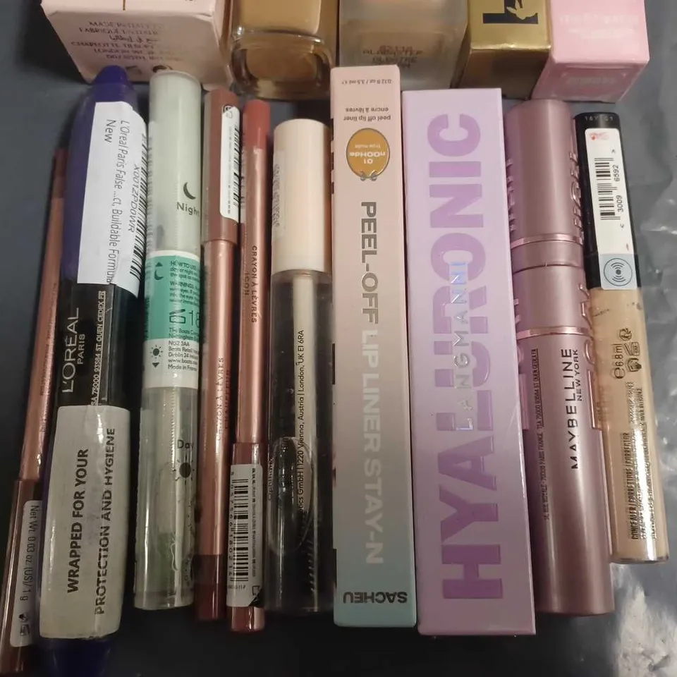 LOT OF 15 ASSORTED HEALTH AND BEAUTY ITEMS TO INCLUDE RIMMEL FOUNDATION AND MAYBELINE MASCARA