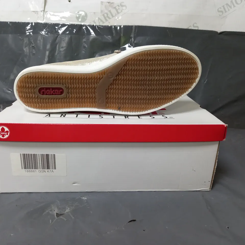 RIEKER ANTI-STRESS LACE UP PUMPS GOLD SIZE EU 41