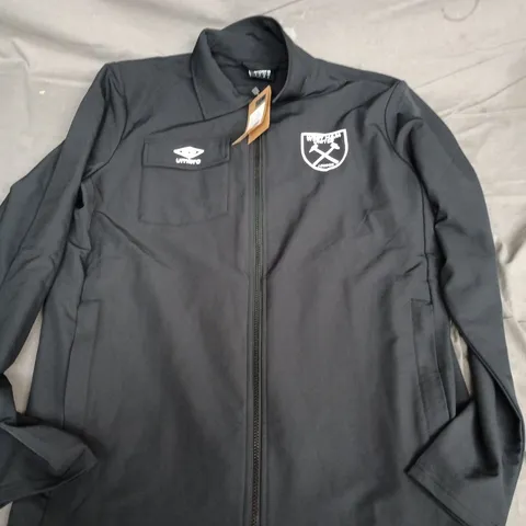 WEST HAM UNITED PRESENTATION JACKET – UMBRO – UK L (GB L, USA L, ASIA XL, EUR L) – BLACK