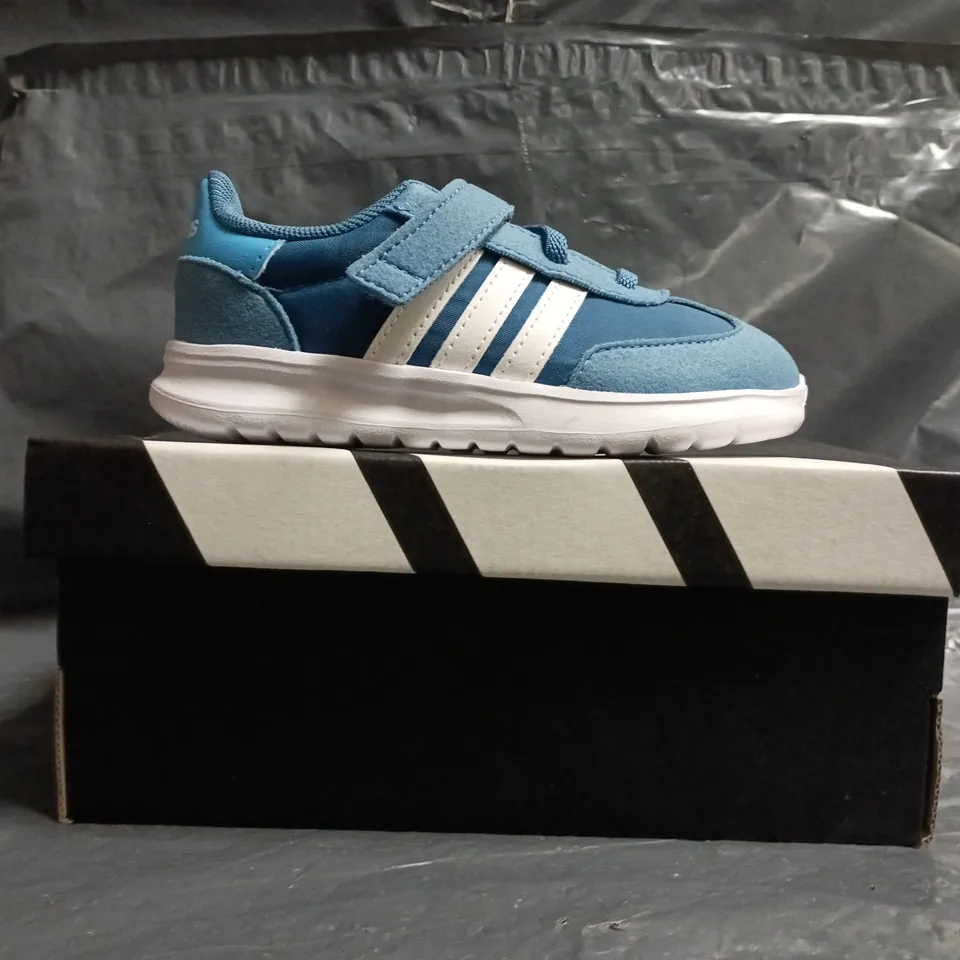 BOXED PAIR OF ADIDAS KIDS RUN 70S 2.0 EL SHOES IN BLUE SIZE UK 9