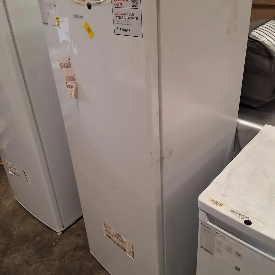TEKNIX LBL240H 55×143CM STATIC UPRIGHT LARDER - 242L, WHITE