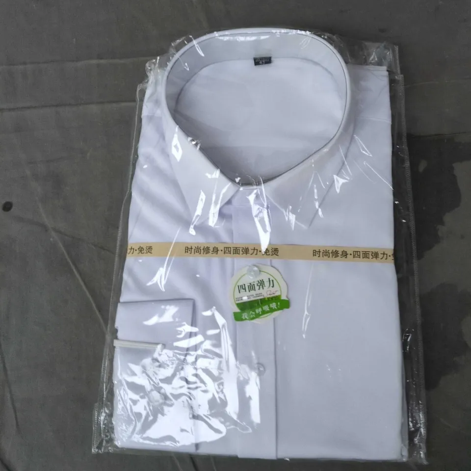 BOX OF APPROXIMATELY 25 ASSORTED CLOTHING ITEMS TO INCLUDE: GLOVES AND SHIRT