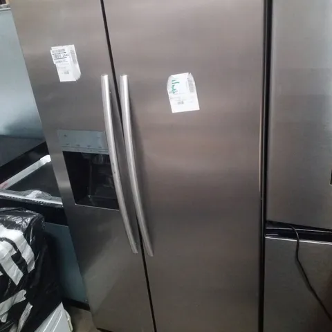 HISENSE RS694N4ICE 90CM WIDE SIDE BY SIDE, WATER AND ICE, AMERICAN FRIDGE FREEZER - STAINLESS STEEL