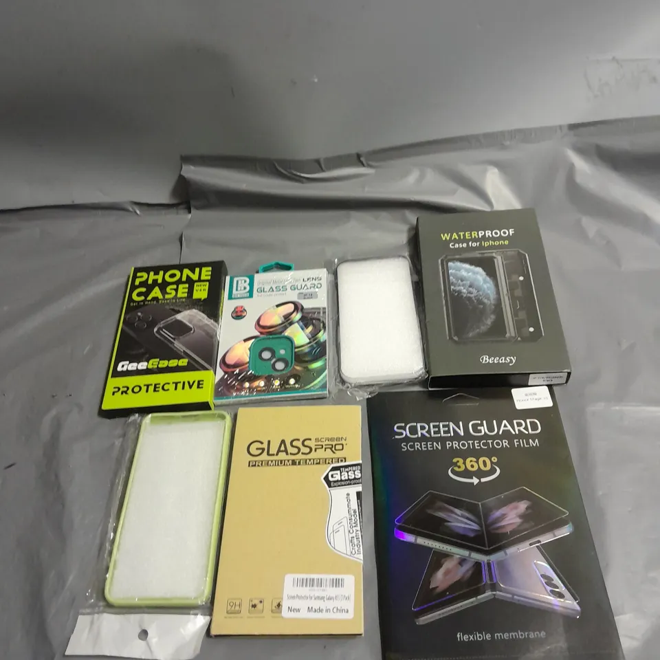 APPROXIMATELY 10 ASORTED ITEMS TO INCLUDE PHONECASES AND SCREEN PROTECTORS