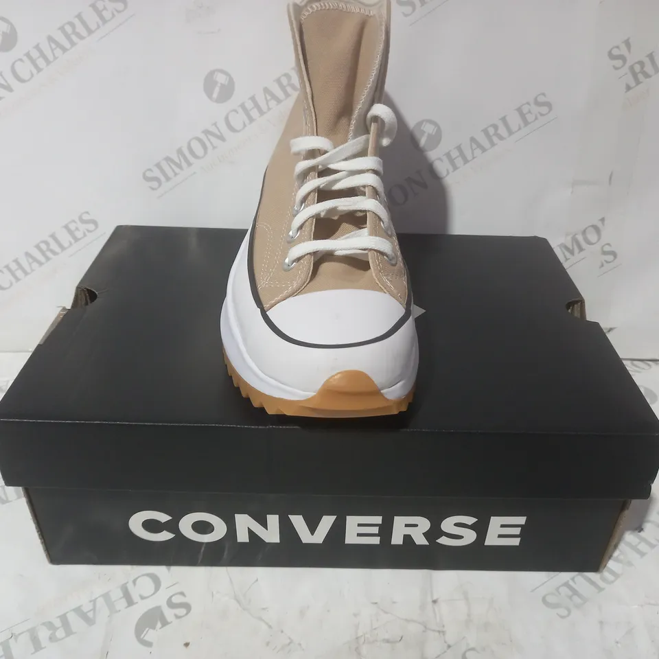 BOXED PAIR OF CONVERSE RUN STAR HIKE HI TOP SHOES IN BEIGE UK SIZE 6
