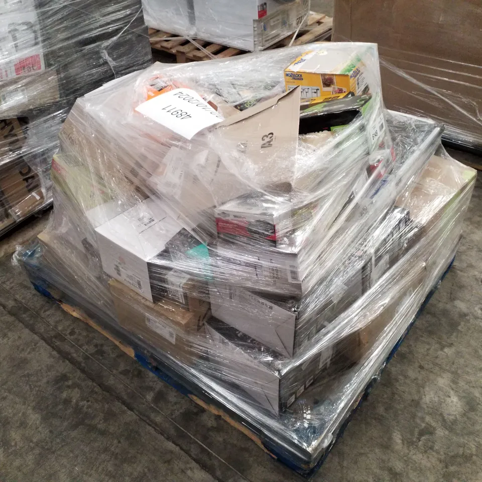 PALLET OF APPROXIMATELY 51 UNPROCESSED RAW RETURN HOUSEHOLD AND ELECTRICAL GOODS TO INCLUDE;