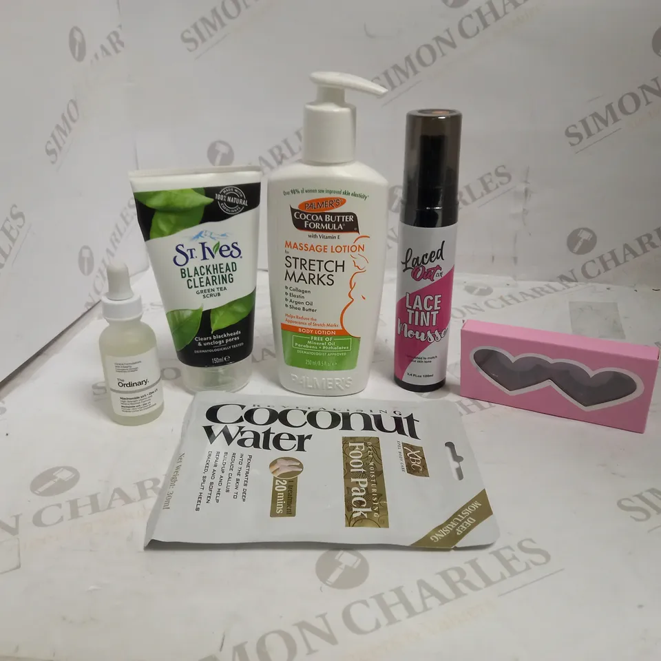 LOT OF APPROXIMATELY 20 ASSORTED HEALTH & BEAUTY ITEMS, TO INCLUDE PALMER'S, ST IVES, THE ORDINARY, ETC