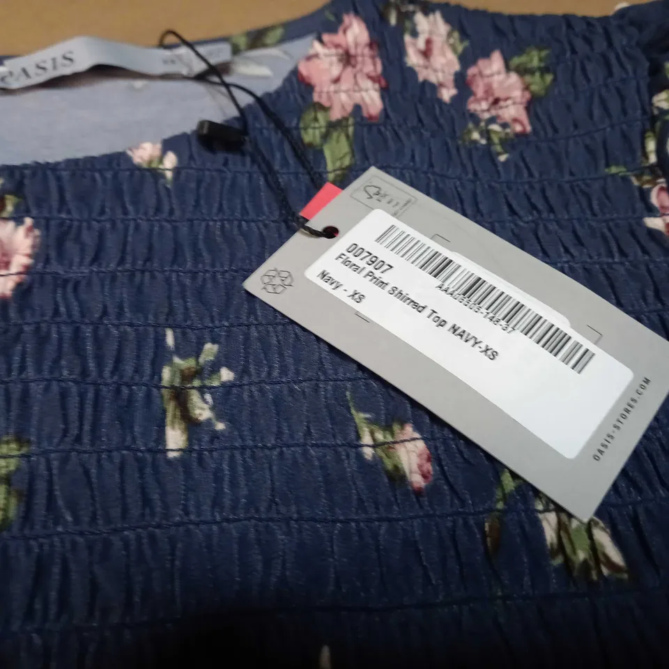 OASIS NAVY FLORAL PRINT SHIRRED TOP - XS