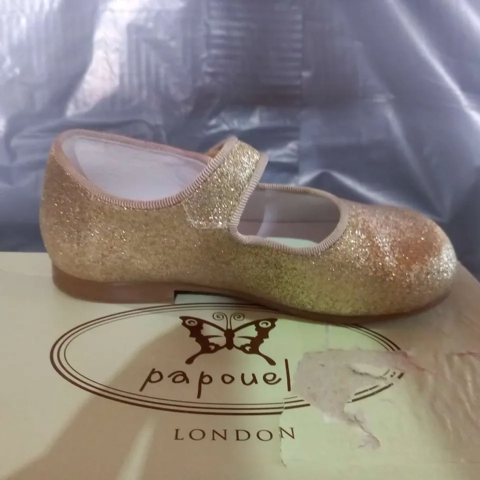 BOXED PAPOUEL CATALINA GLITTERY GOLD CASUALS SIZE KIDS 25