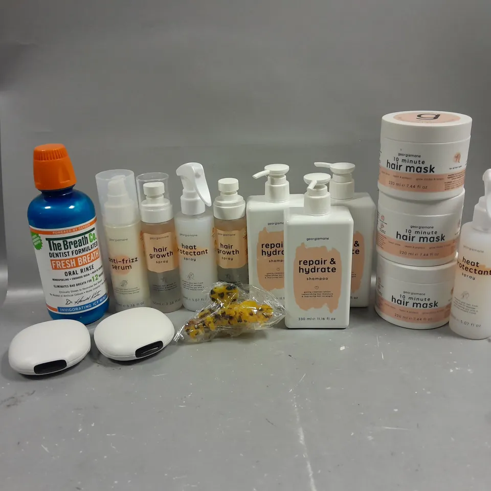 BOX OF APPROXIMATELY 15 COSMETIC ITEMS TO INCLUDE GEORGIE MANE SHAMPOO, 1O MINUTE HAIR  MASK. ANTI-FRIZZ SERUM, ETC