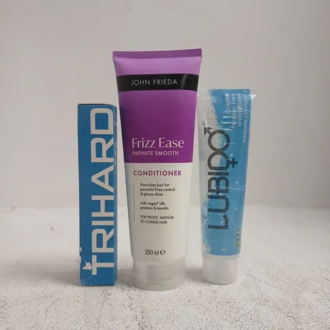 APPROXIMATELY 12 ASSORTED COSMETIC ITEMS INCLUDING VARIOUS MAKES AND BRANDS - COLLECTION ONLY