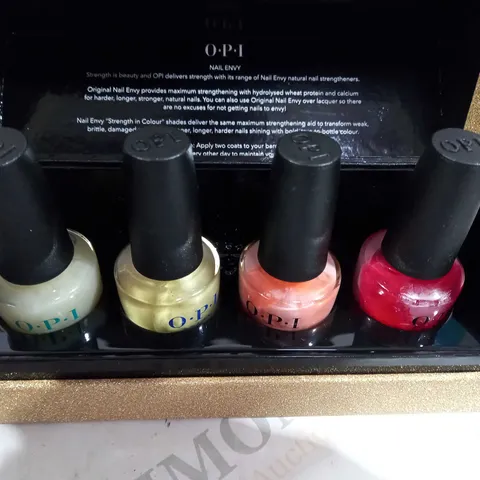O P I NAIL POLISH