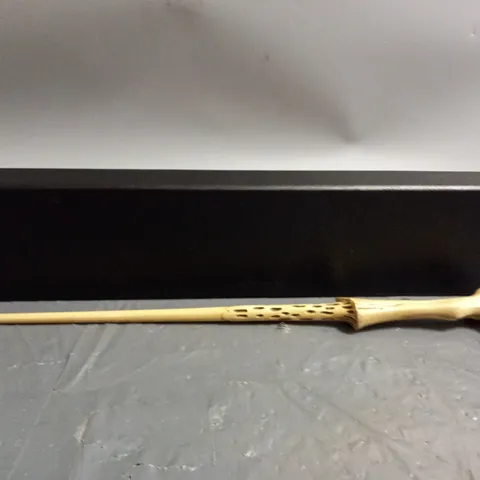 HARRY POTTER REPLICA WAND 
