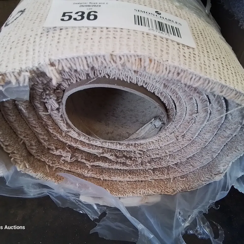 ROLL OF QUALITY BURFORD TWIST ELITE CARPET APPROXIMATELY 4M × 4.1M
