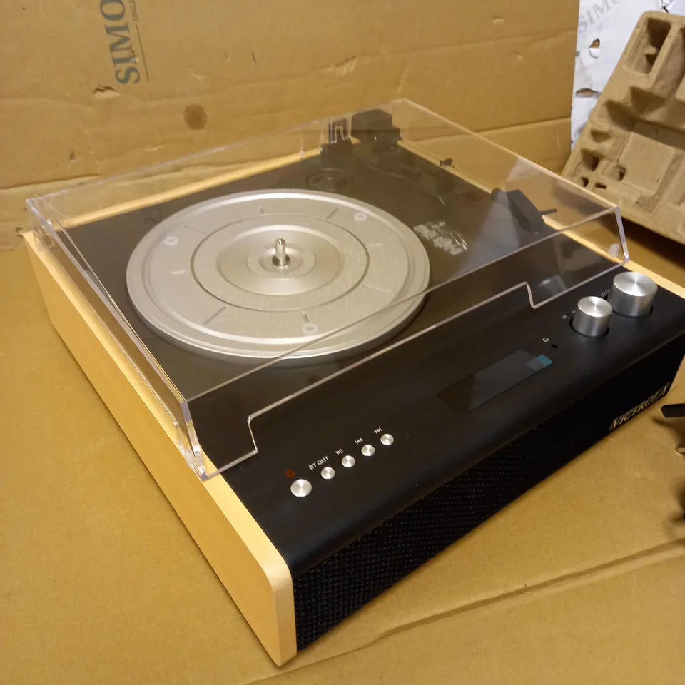 VICTROLA EASTWOOD 3-SPEED BLUETOOTH TURNTABLE