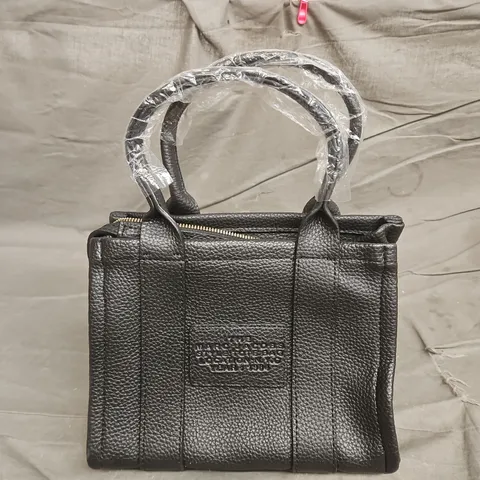THE MARC JACOBS TOTE BAG