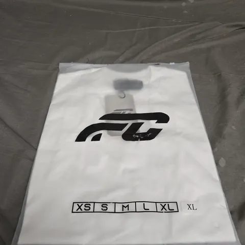 FIRST CLASS STUDIOS WHITE TEE SIZE XL