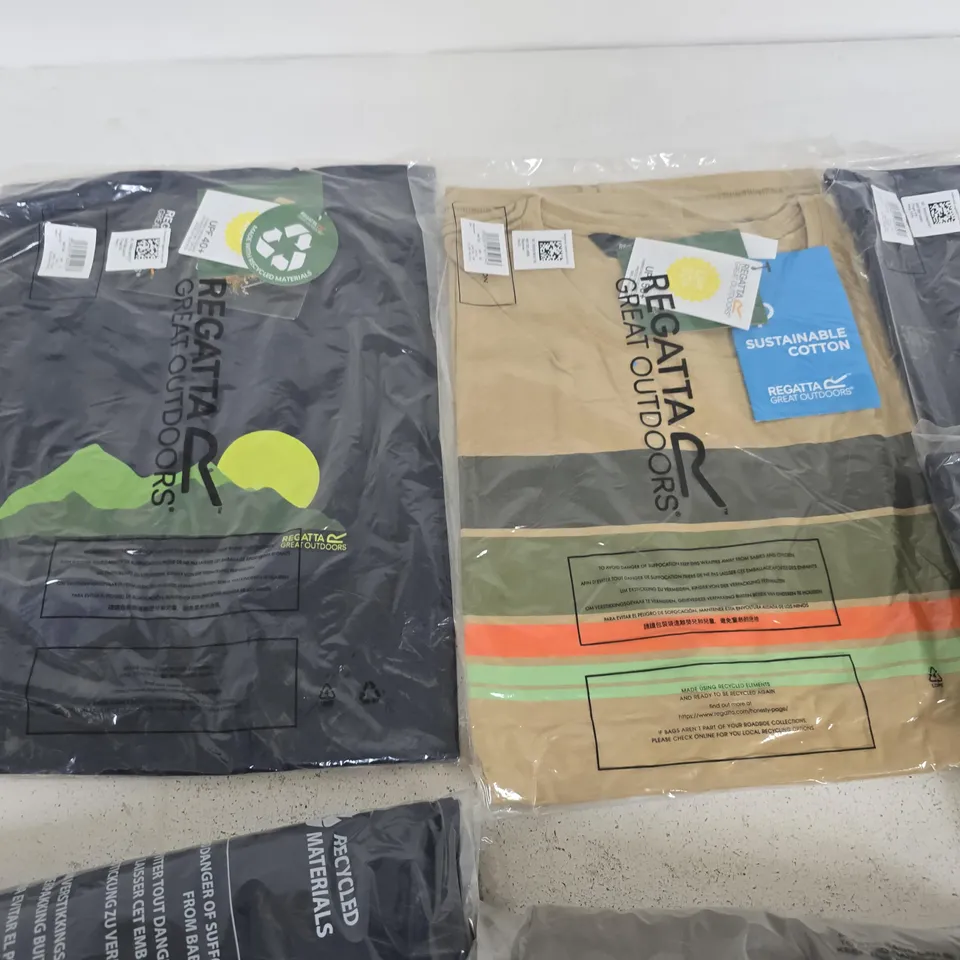 LOT OF 10 ASSORTED BRAND NEW REGATTA T-SHIRTS IN VARIOUS STYLES, COLOURS AND SIZES
