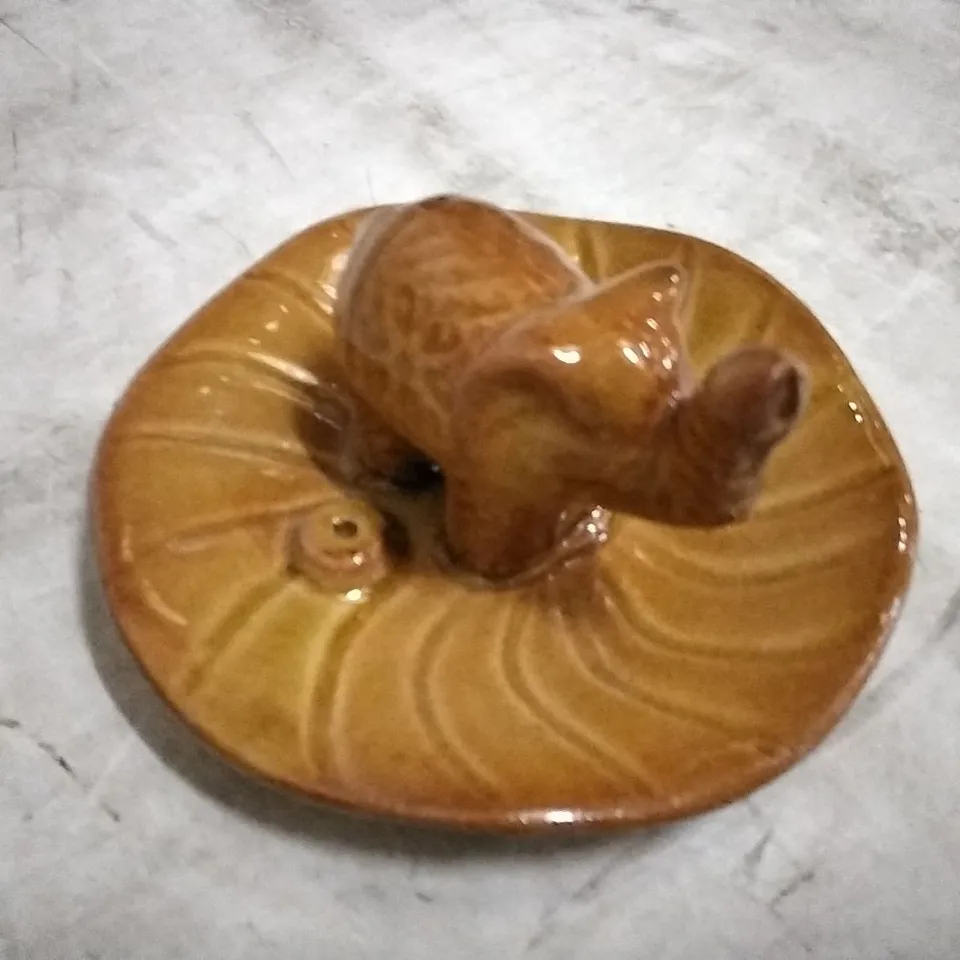 SENSE AROMA CERAMIC BROWN ELEPHANT INCENSE HOLDER 