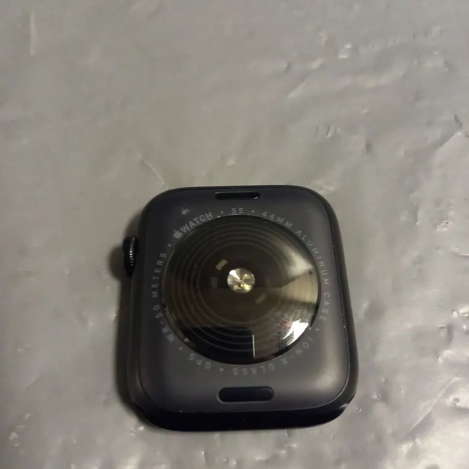 APPLE SE WATCH - 44MM - NO STRAP